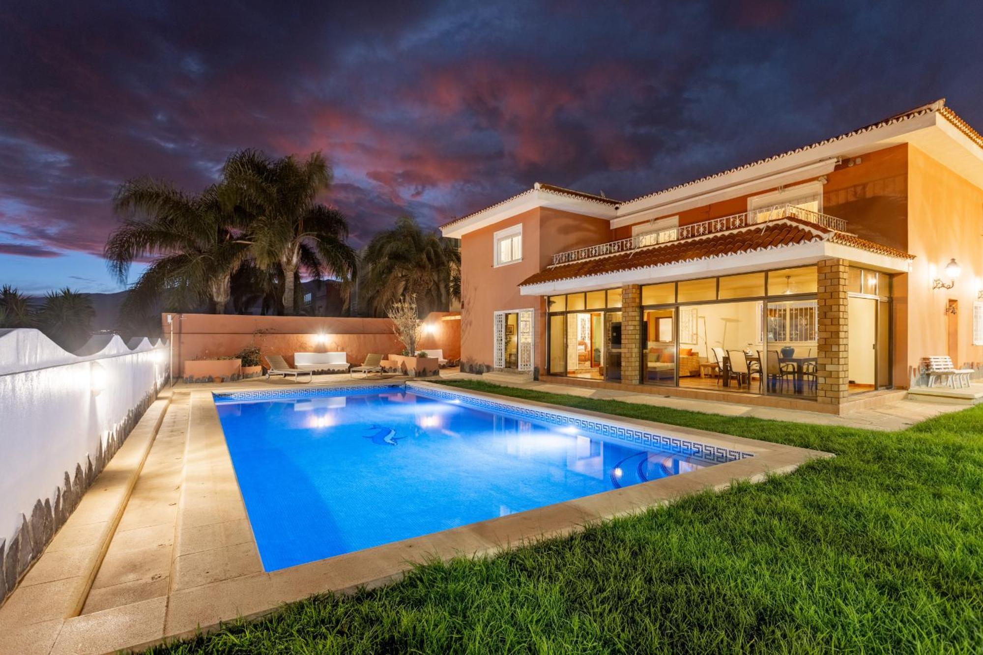 One & Only Sports And Relax Villa Heated Pool By Eden Rentals Tabaiba Bagian luar foto